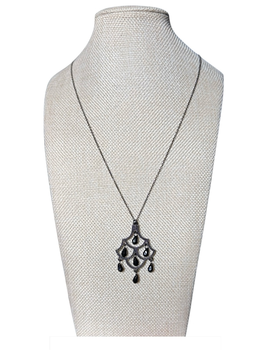 Black Teardrop Chandelier Necklace